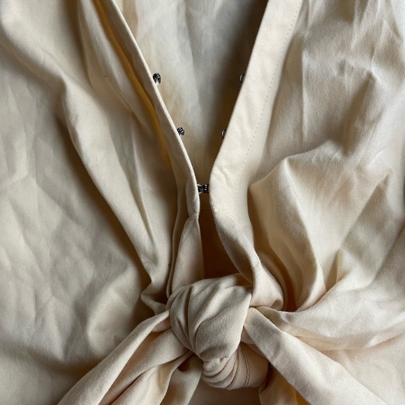 Abercrombie Butter Yellow Puff Sleeve Tie Front Crop Top Medium Boho Classic - Picture 3 of 9